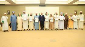 والي وهران يكرّم أئمة الولاية (صور)