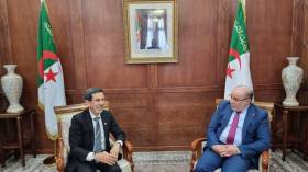 بلمهدي يستقبل سفير سنغافورة لدى الجزائر (صور)