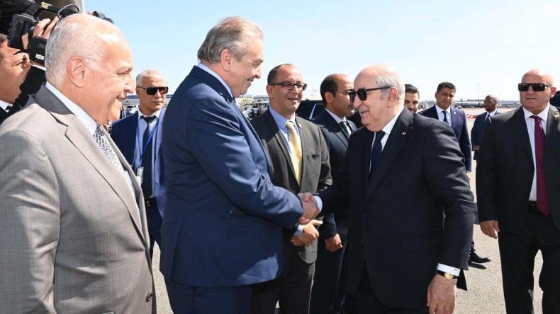 الرئيس تبون يغادر نيويورك عائدا إلى الجزائر (فيديو)