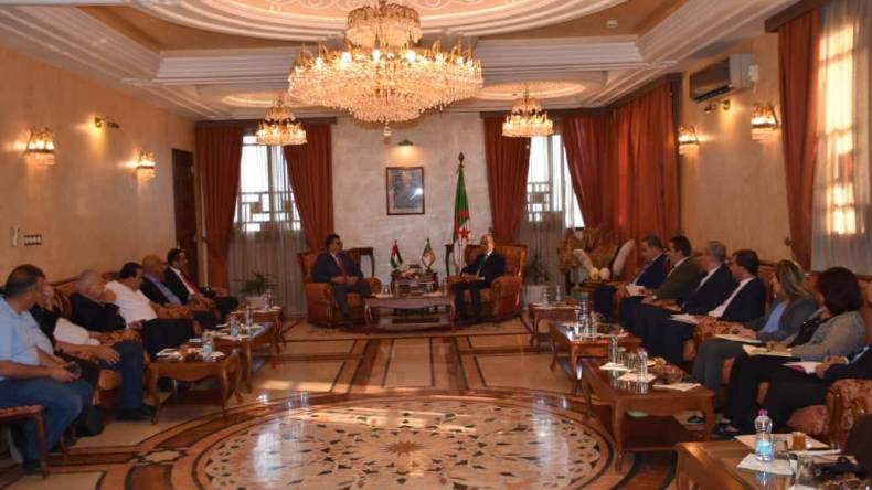 وزير الزراعة الأردني يحلّ بالجزائر على رأس وفد من المستثمرين (صور)