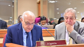 عطاف: الجزائر ملتزمة بمبدأ الحلول الإفريقية لمشاكل إفريقيا (فيديو)