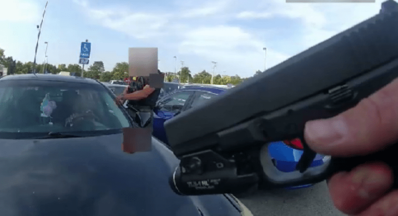 Etats-Unis: Un policier tue une femme enceinte (vidéo)