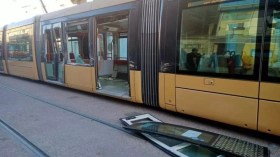 سيدي بلعباس: إصابة 11 شخصا في حادث اصطدام شاحنة بعربة ترامواي