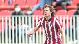 نقل لاعب إسباني إلى المستشفى بِسبب ابتلاعه نحلة!