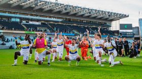 عمورة.. خجول ويتحدّث بِالعربية لكنّه أشبه بِالصّاروخ!