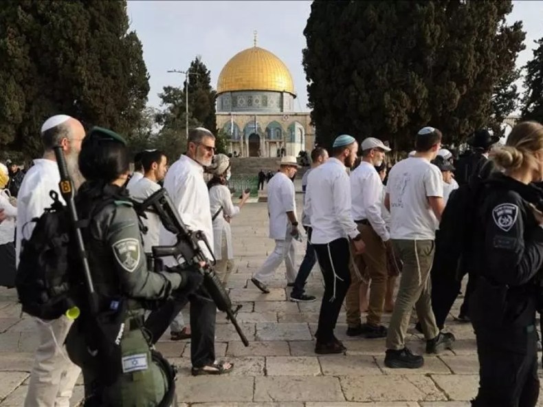 Palestine: La Mosquée d’Al-Aqsa envahie à nouveau par des colons sionistes