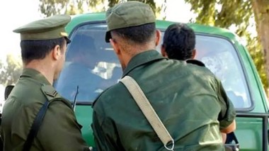 Démantèlement d’une dangereuse bande de quartier et saisie d’armes blanches à Douéra