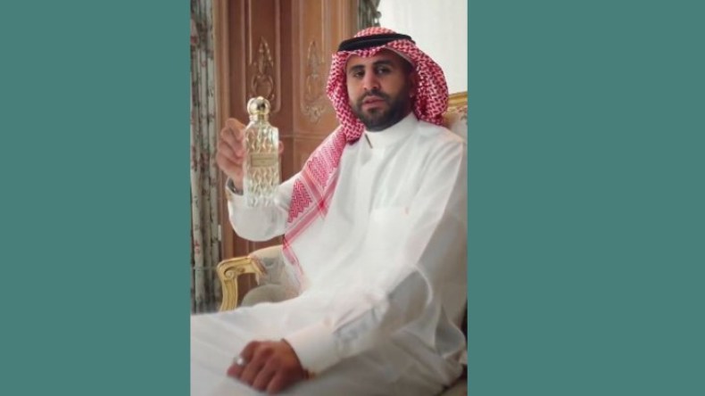محرز بِالزيّ السعودي