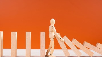 آفاق التغيير القائمة والقادمة