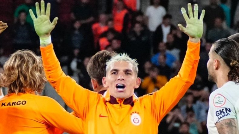 فسخ عقد شركة صيانة أفخم ملاعب تركيا بِسبب فضيحة العشب