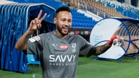 نيمار يبدأ مشواره السعودي احتياطيا