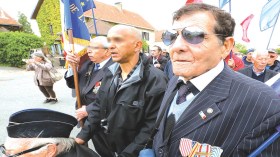 تعويضات ومؤسسة لتمجيد الحركى بفرنسا