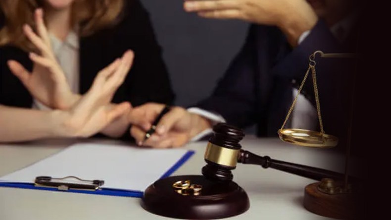 رجال.. ضحايا خلع تعسفي!