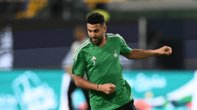 “على محرز الاقتداء برونالدو وتقديم مستويات أفضل”