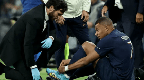 مدرب باريس سان جيرمان يكشف تفاصيل إصابة مبابي