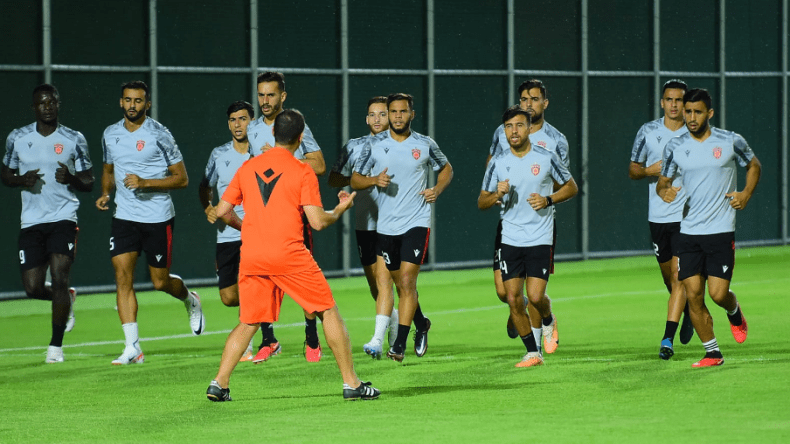 بالصور.. اتحاد العاصمة يجري أول حصة تدريبية بالطائف تحسبا لمواجهة الأهلي