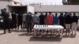 الإطاحة بشبكة إجرامية مختصة في تهريب “الحراقة” بوهران (فيديو)