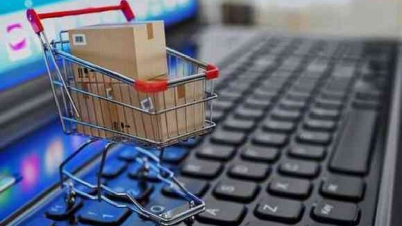 البنات وسباق التسويق على السوشيال ميديا