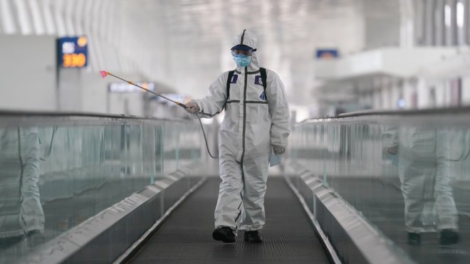 بعد انتشار فيروس معدي.. الصين تخطط مجددا للإغلاق