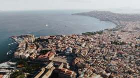 زلزال بقوة 4.2 يضرب منطقة بركانية بإيطاليا