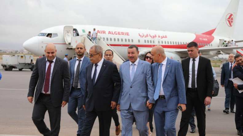 عون وسفير الجزائر بإيطاليا في زيارة لوهران