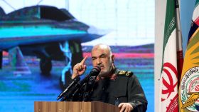 قائد الحرس الثوري الإيراني: إذا أقدم الصهاينة على هجوم بري في غزة فسيدفنون فيها