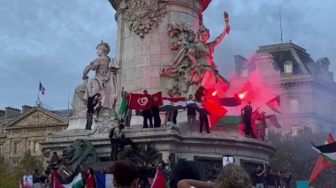 “Palestine vivra”: Une manifestation de soutien aux Gazaouis à Paris – vidéos