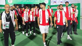 صور تضامن لاعبي “الخضر” مع غزة تجوب أنحاء العالم