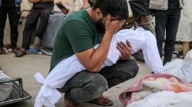 دبلوماسي فلسطيني: تدمير نصف المباني في غزة جراء عدوان الاحتلال