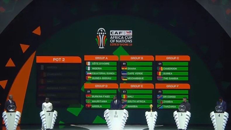 هذا ما قاله بلماضي وفيلود مدرب بوركينا فاسو عن مجموعة الخضر