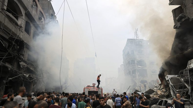 دعما لعدوان الاحتلال.. الاتحاد الأوروبي يعاقب الفلسطينيين