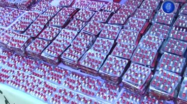 غرداية.. توقيف 3 أشخاص وحجز 17 ألف قرص مهلوس بزلفانة