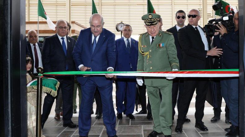 لحظة انطلاق أولى رحلات القطار الجديد بوغزول – الجلفة – الأغواط (فيديو)