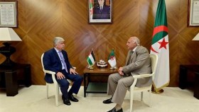 Attaf examine avec le ministre palestinien de la Solidarité la situation dans les territoires occupés