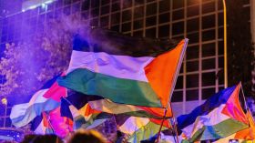 “Macron complice, Israël assassin”, scandent les manifestants à Paris (VIDEO)