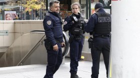 Paris: la police blesse grièvement une femme qui crie “Allah Akbar”