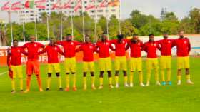 استدعاء 42 لاعبا موزمبيقيا عشية مواجهة الجزائر