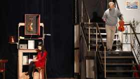 العرض المسرحي “جدب” يعرّي الواقع و تصادم الأحلام