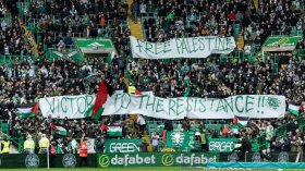 بِالفيديو والصّور: جماهير سلتيك الأسكتلندي تُجدّد دعمها للقضية الفلسطينية