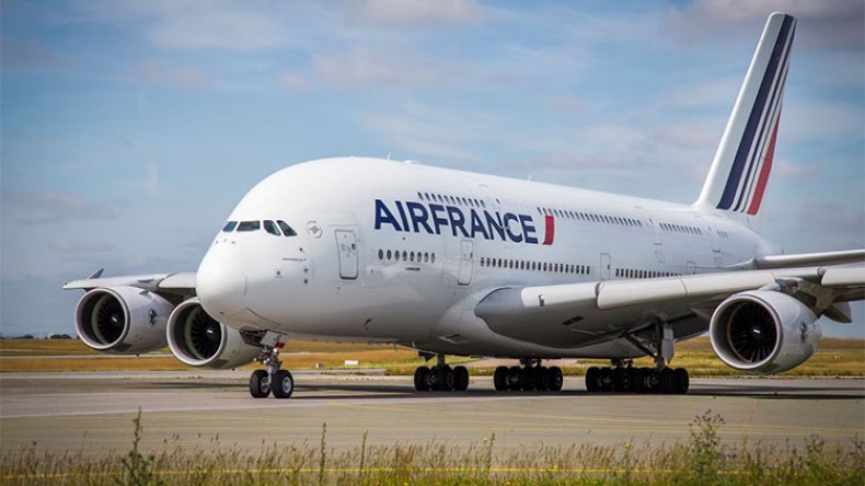 مقترح برلماني فرنسي سيرفع أسعار الرحلات نحو الجزائر