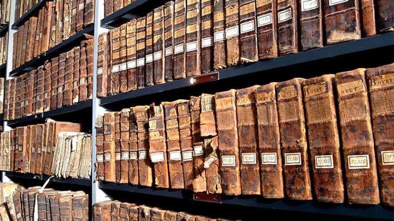 فرنسيون يكشفون خلفيات تقييد الوصول إلى أرشيف الثورة الجزائرية