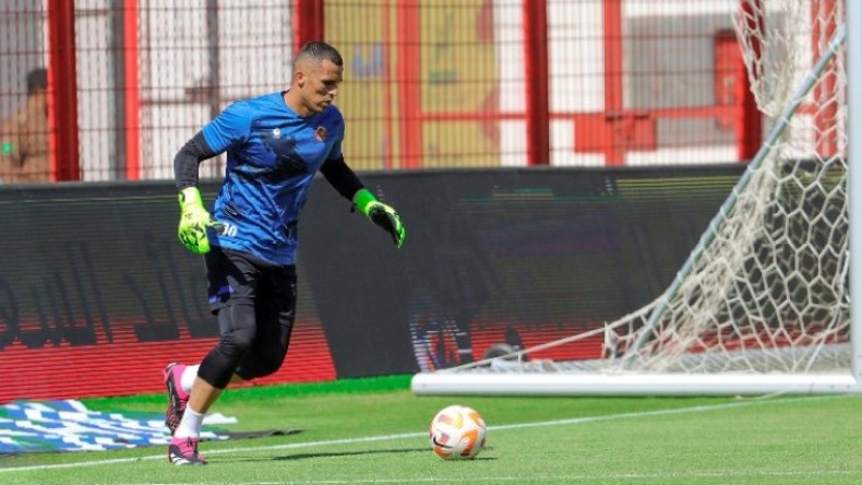 جائزة فخرية للحارس زغبة