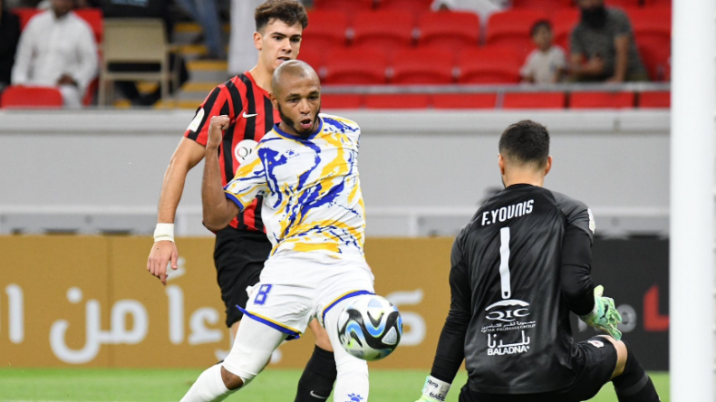 ثلاثي جزائري في التشكيل المثالي للجولة السابعة من الدوري القطري