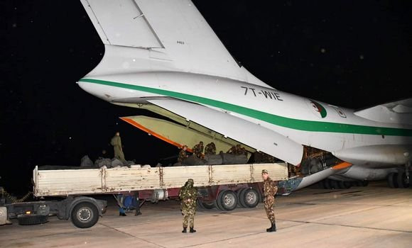 Algérie-Palestine: les aides humanitaires continuent d’être acheminées vers l’Aéroport d’El-Arich