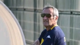 لجنة الانضباط تُوقف وتستدعي “مناد”