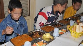 إدماج العمّال والمطاعم المدرسية وقفّة رمضان أولويات الداخلية