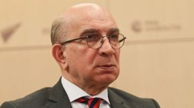 طبيب منتخب الاتحاد السّوفياتي سابقا يُحذّر الرّياضيين من الخمر