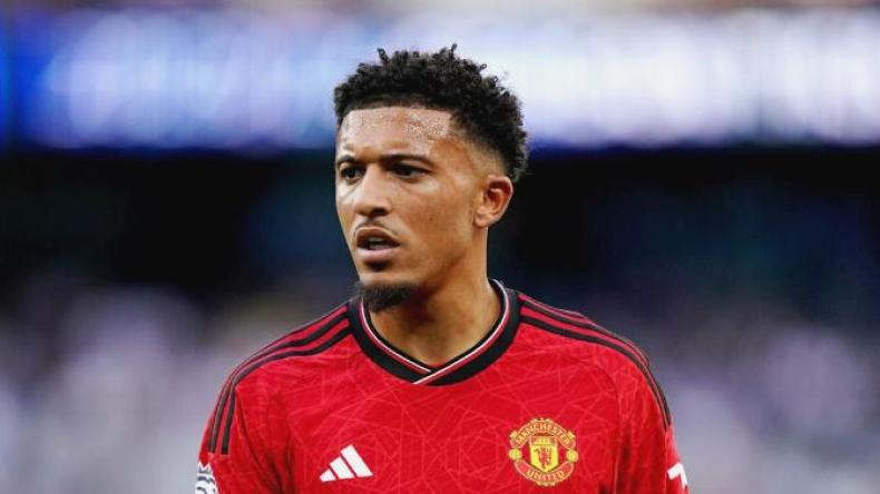 هكذا عاقب مدربُ وإدارةُ نادي مانشستر يونايتد اللاعبَ سانشو