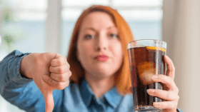 منها السكري والاكتئاب.. هذا ما تسببه المشروبات الغازية الخالية من السكر