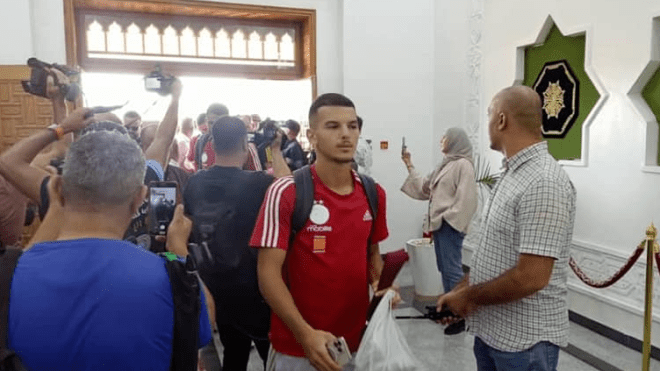 بالفيديو.. المنتخب الوطني يحل بقسنطينة تحسبا لودية الرأس الأخضر